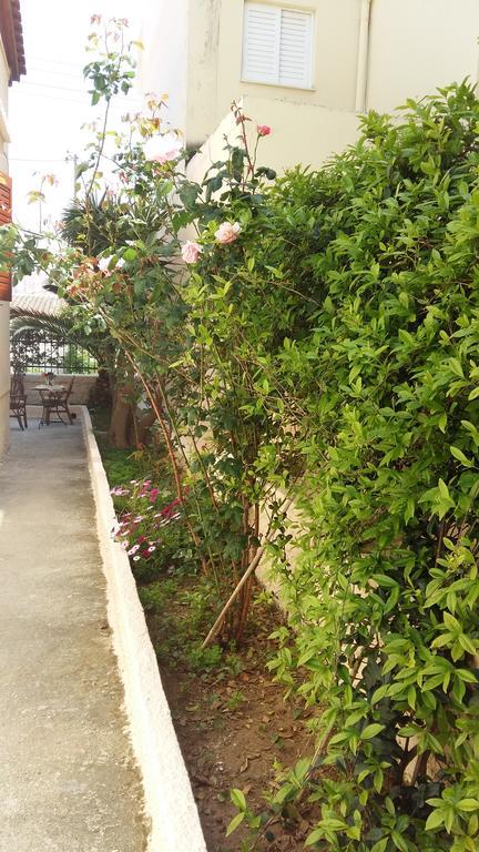 Villa Nineta'S House Sea View Near The Airport Artemida  Exterior foto